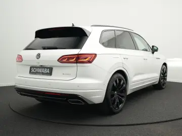 VW Touareg R 3.0 TSI eHybrid 4M  Luft PANO AHK 21