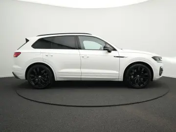 VW Touareg R 3.0 TSI eHybrid 4M  Luft PANO AHK 21