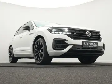 VW Touareg R 3.0 TSI eHybrid 4M  Luft PANO AHK 21