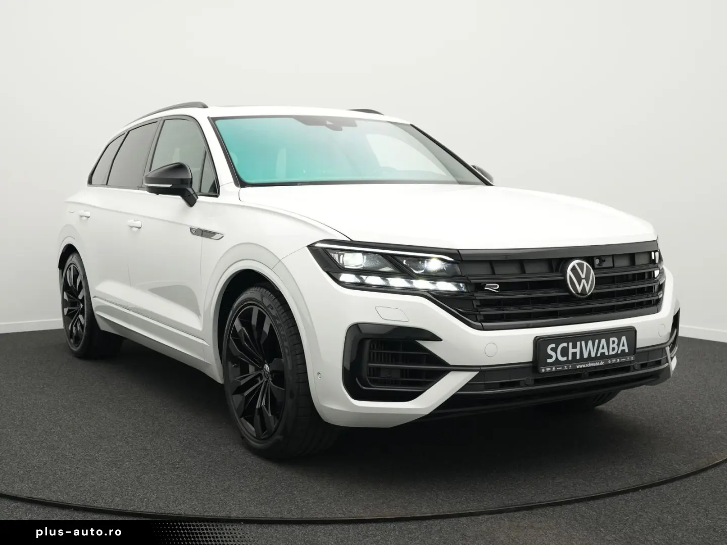 VW Touareg R 3.0 TSI eHybrid 4M  Luft PANO AHK 21