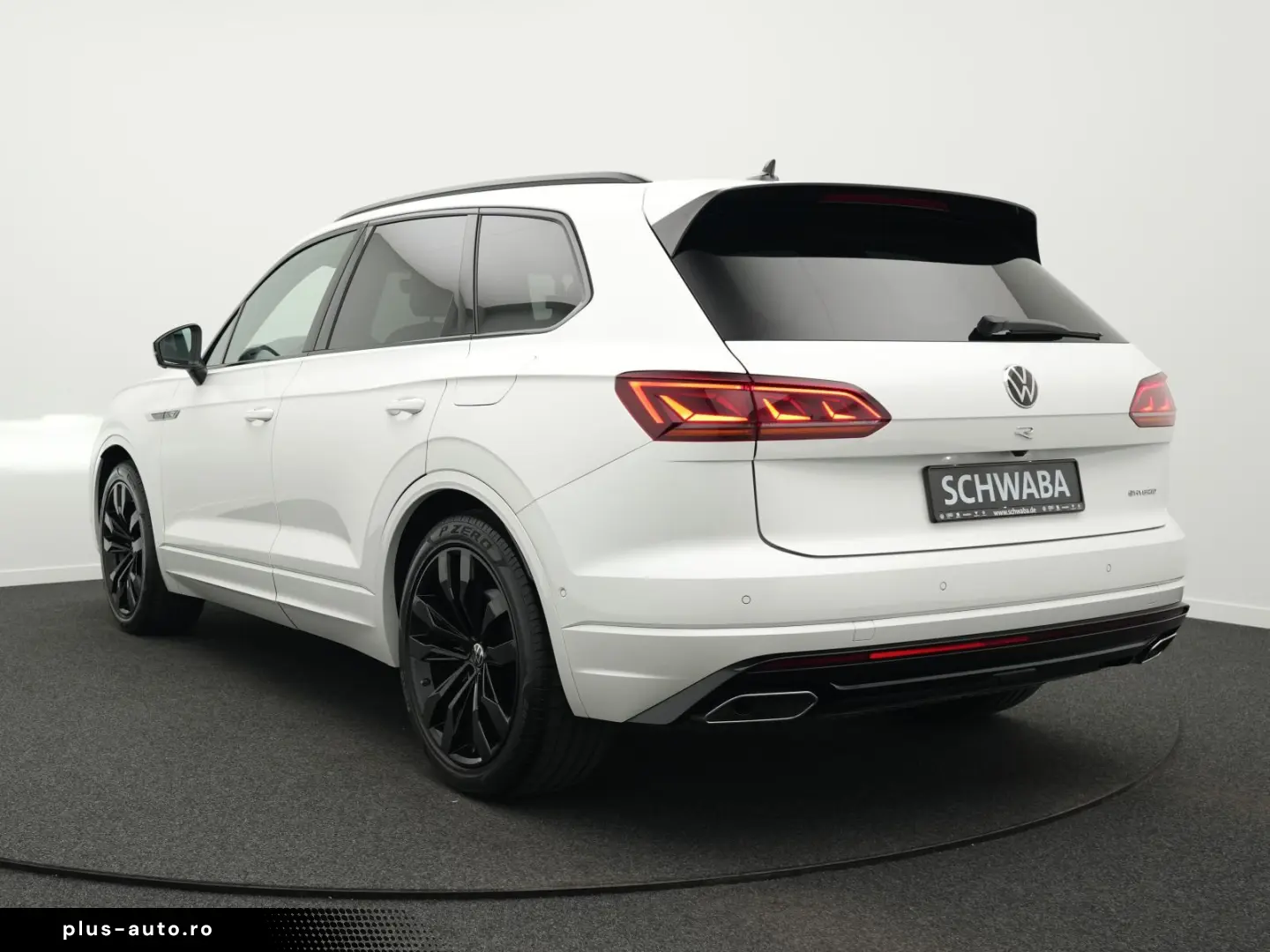 VW Touareg R 3.0 TSI eHybrid 4M  Luft PANO AHK 21