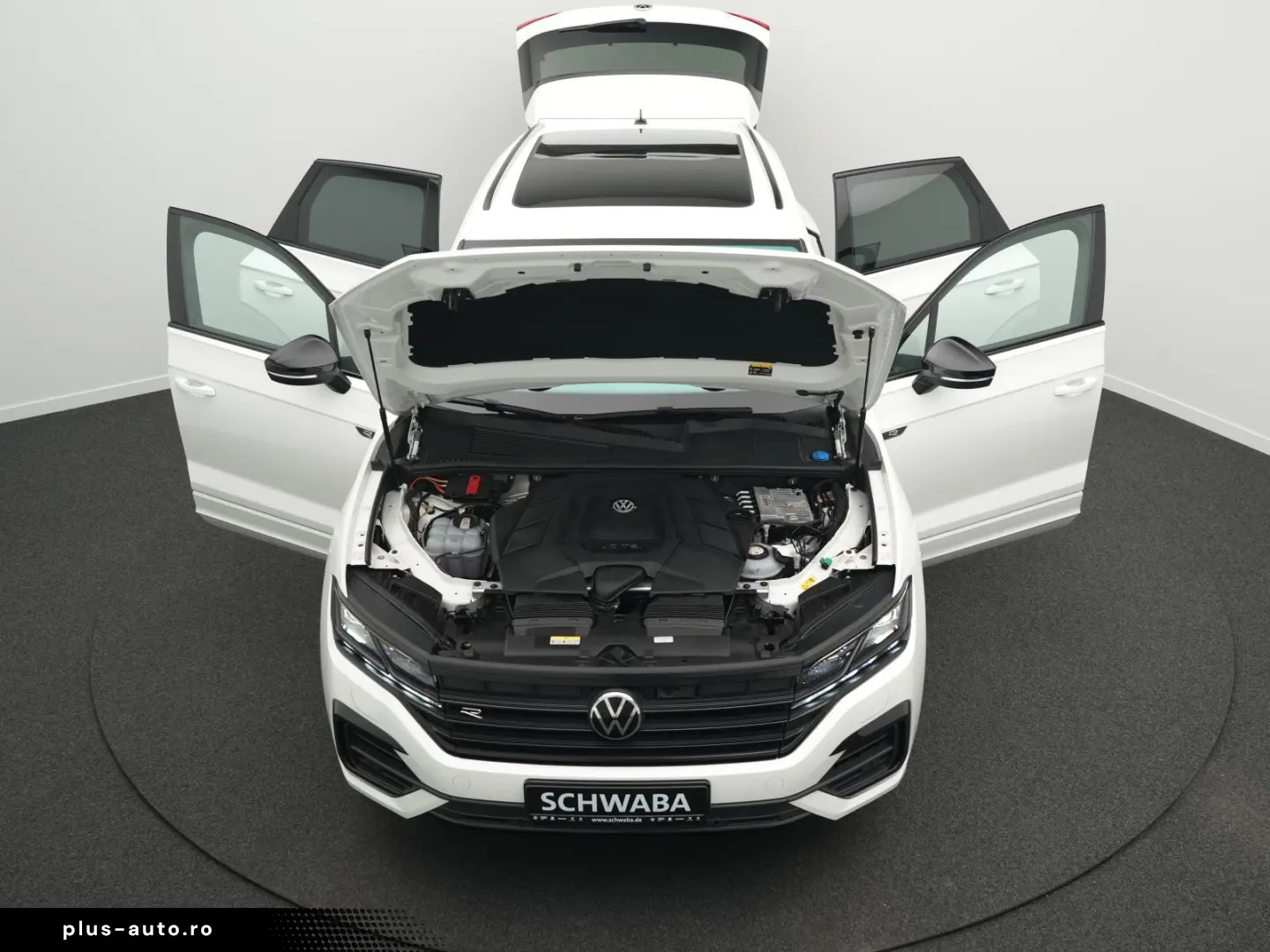 VW Touareg R 3.0 TSI eHybrid 4M  Luft PANO AHK 21
