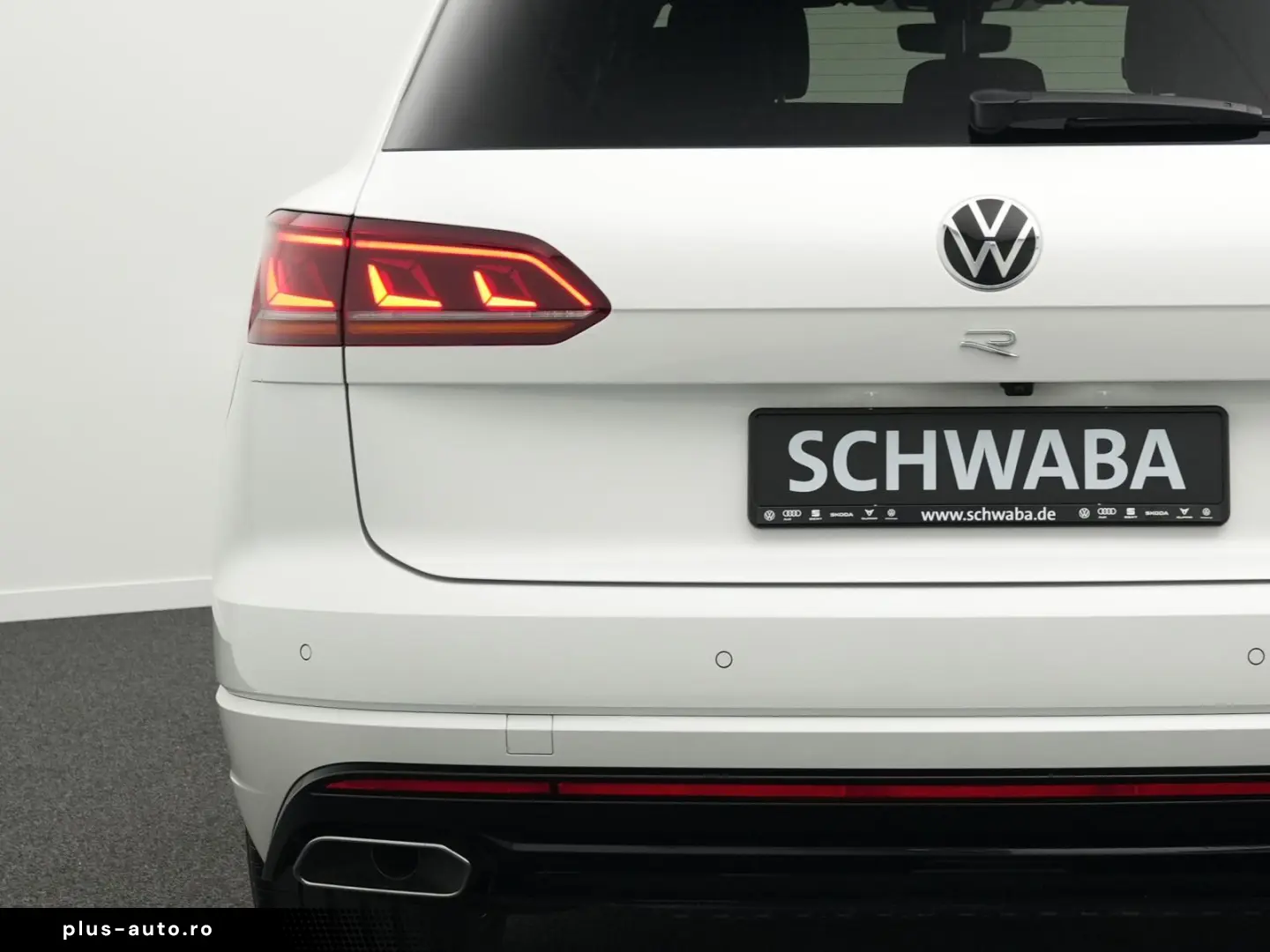 VW Touareg R 3.0 TSI eHybrid 4M  Luft PANO AHK 21