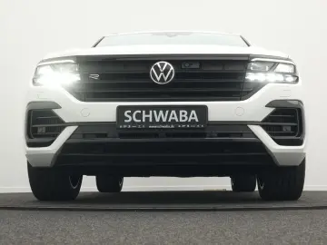 VW Touareg R 3.0 TSI eHybrid 4M  Luft PANO AHK 21