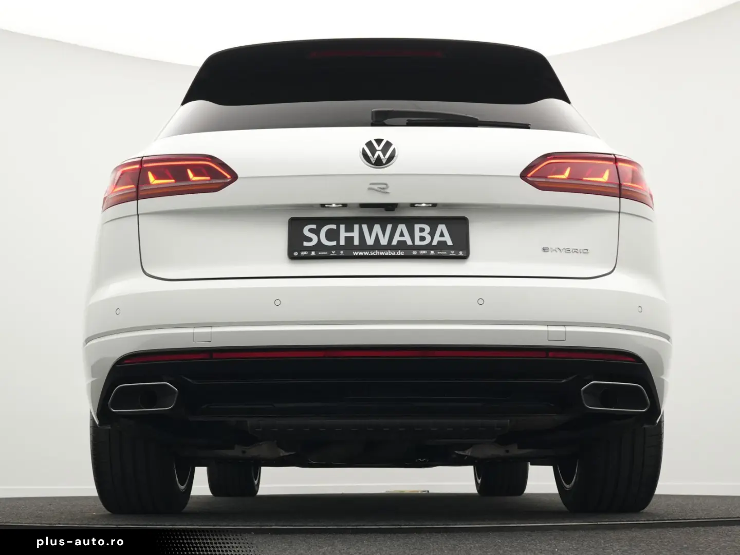 VW Touareg R 3.0 TSI eHybrid 4M  Luft PANO AHK 21
