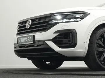 VW Touareg R 3.0 TSI eHybrid 4M  Luft PANO AHK 21