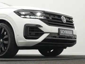 VW Touareg R 3.0 TSI eHybrid 4M  Luft PANO AHK 21