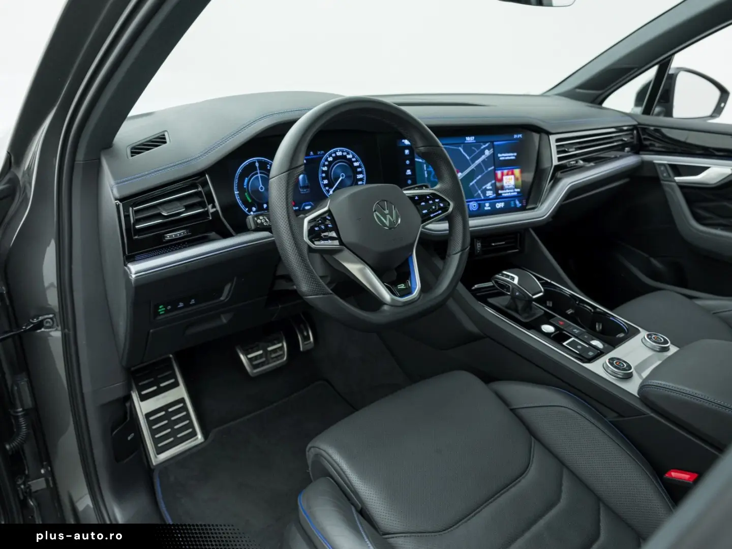 VW Touareg R 3.0 V6 TSI eHybrid DSG 360  PANO ACC M