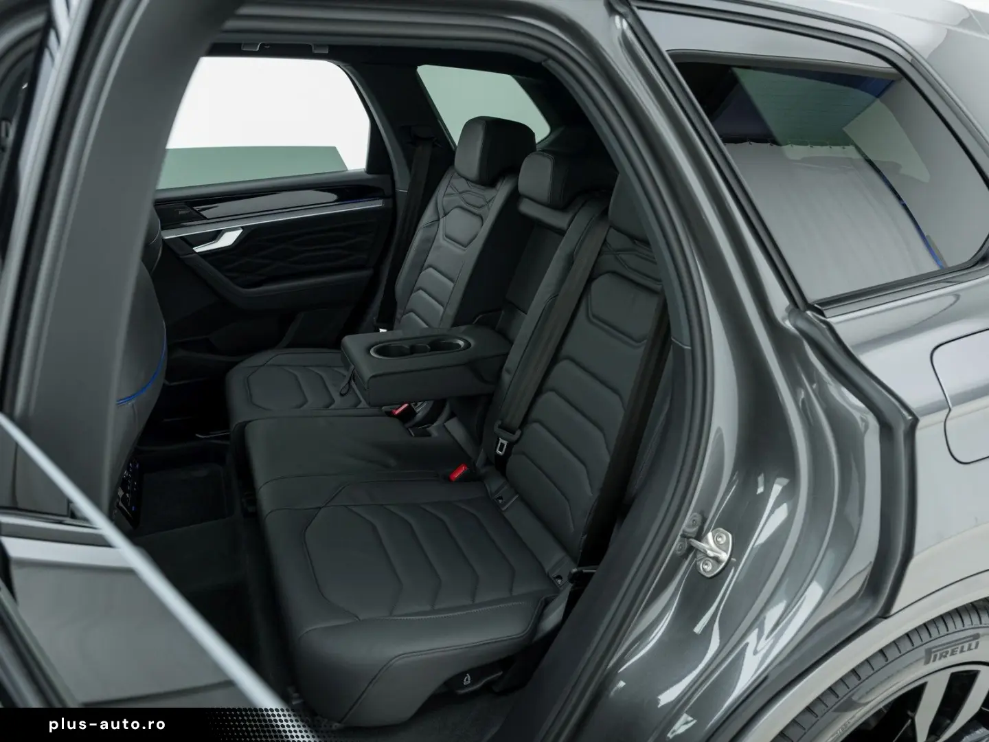 VW Touareg R 3.0 V6 TSI eHybrid DSG 360  PANO ACC M