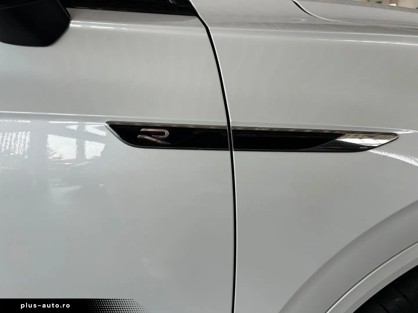 VW Touareg R 3.0 V6 eHybrid 4M AZV  Leder Paket Pug