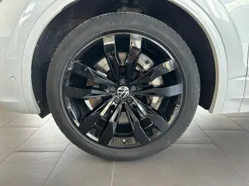 VW Touareg R 3.0 V6 eHybrid 4M AZV  Leder Paket Pug