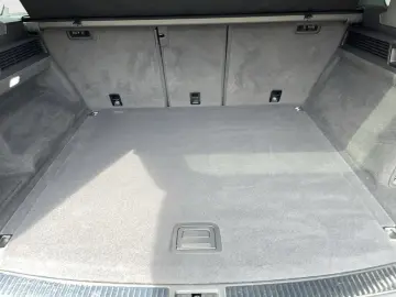 VW Touareg 3.0 TSI eHybrid 4Motion R Navi LED AHK P