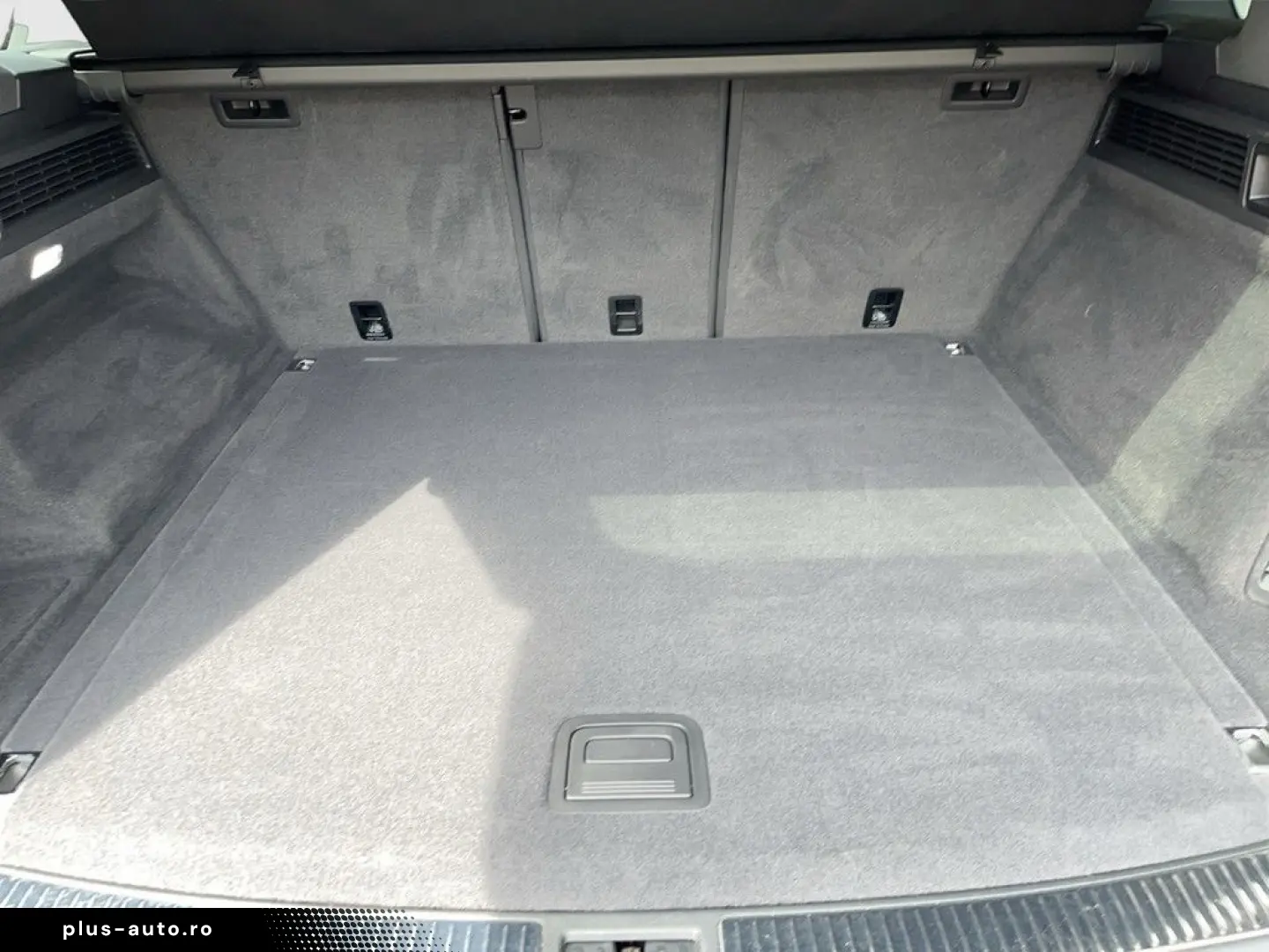 VW Touareg 3.0 TSI eHybrid 4Motion R Navi LED AHK P