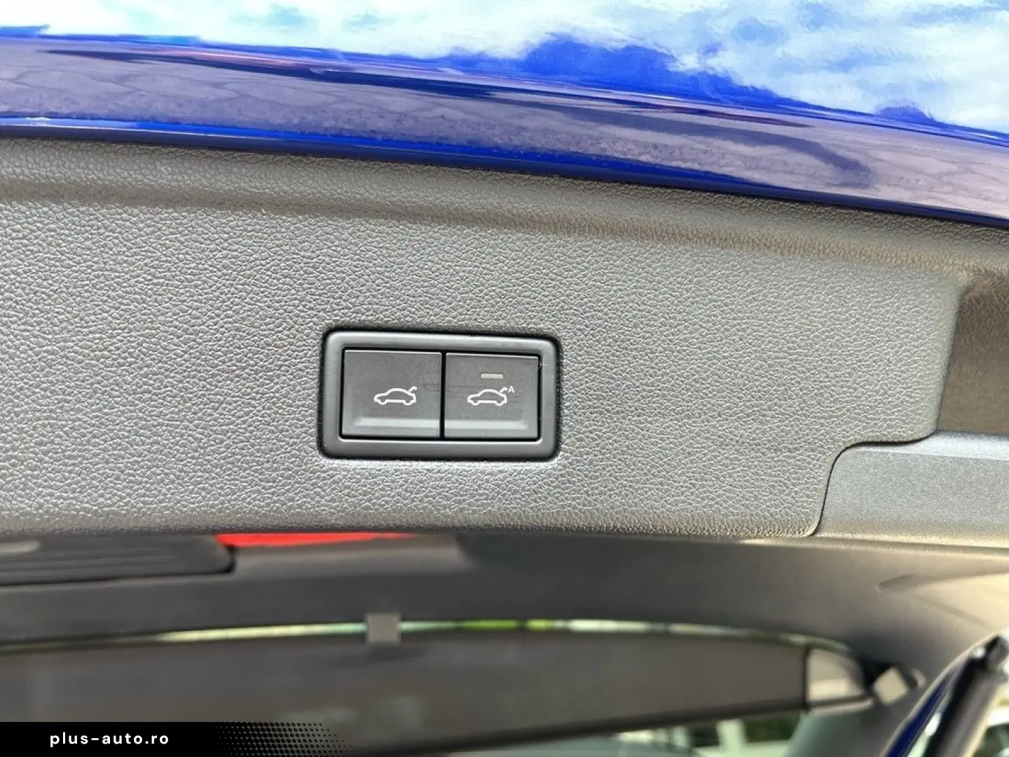 VW Touareg 3.0 TSI eHybrid 4Motion R Navi LED AHK P