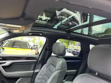 VW Touareg 3.0 TSI eHybrid 4Motion R Navi LED AHK P