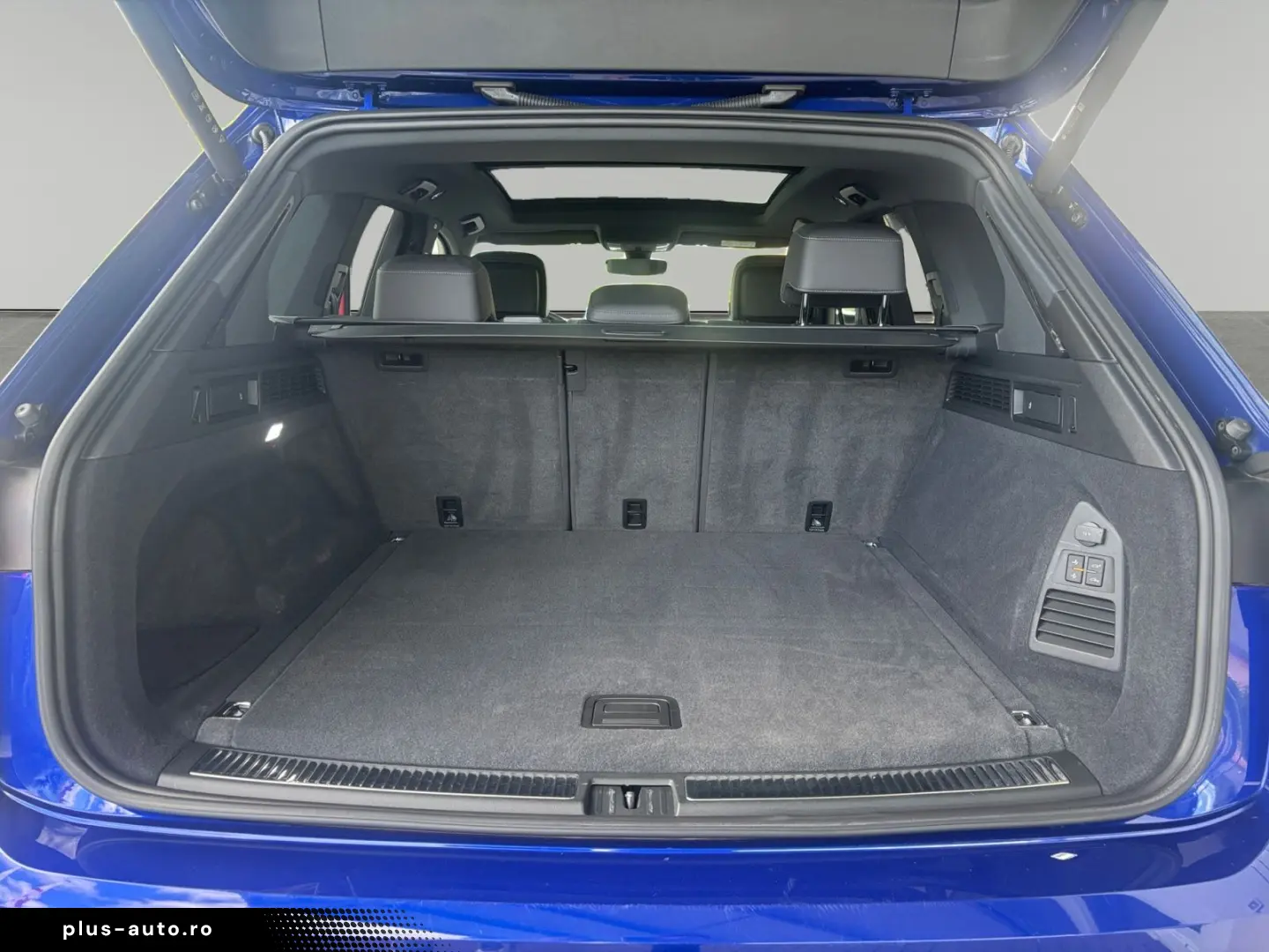 VW Touareg R eHybrid AHK Luft Matrix Memory eHeck
