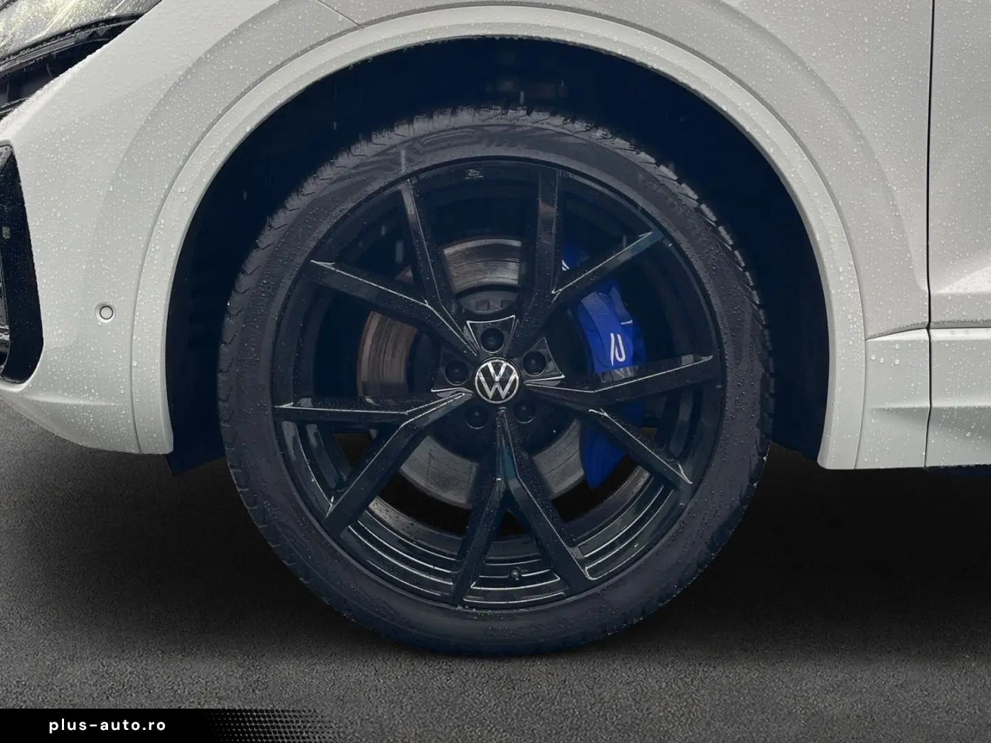 VW Touareg R 3.0 V6 e-Hybrid 4M PANO AHK LM22 GJR