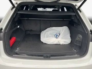VW Touareg R 3.0 V6 e-Hybrid 4M PANO AHK LM22 GJR