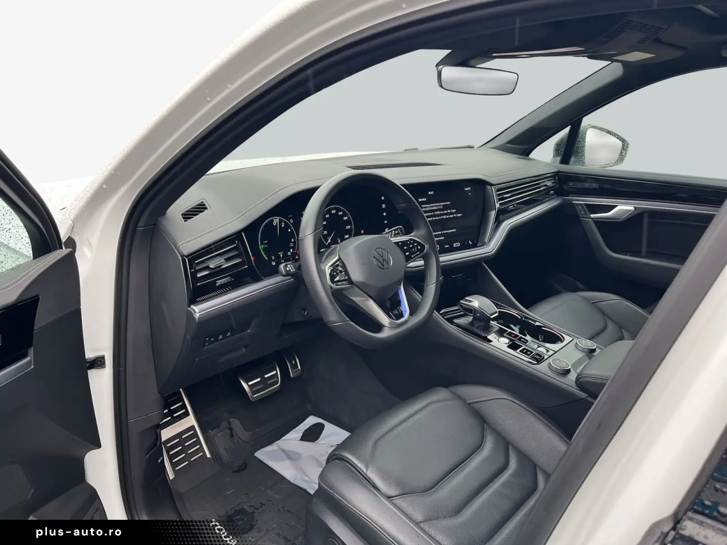 VW Touareg R 3.0 V6 e-Hybrid 4M PANO AHK LM22 GJR