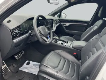 VW Touareg R 3.0 V6 e-Hybrid 4M PANO AHK LM22 GJR