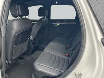 VW Touareg R 3.0 V6 e-Hybrid 4M PANO AHK LM22 GJR