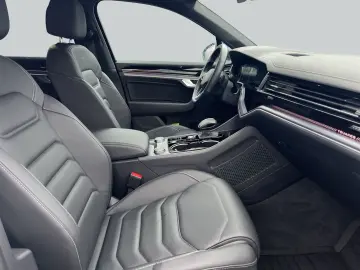 VW Touareg R 3.0 V6 e-Hybrid 4M PANO AHK LM22 GJR