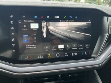 VW Touareg R 3.0 V6 e-Hybrid 4M PANO AHK LM22 GJR