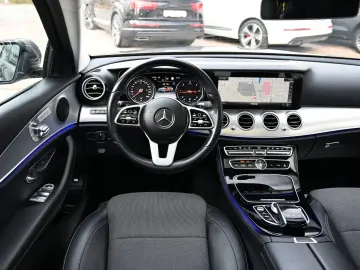 MERCEDES-BENZ E 220 d StandHzg el.SD ACC Kamera Multibeam