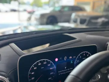 MERCEDES-BENZ CLE 300 4M AMG Hinterachslk HUD PANO S…