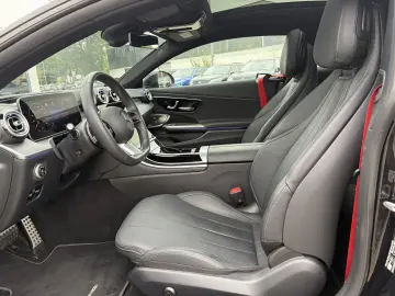 MERCEDES-BENZ CLE 300 4M AMG HEAD-UP PANO BURMESTER 360