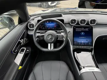 MERCEDES-BENZ CLE 300 4M AMG HEAD-UP PANO BURMESTER 360