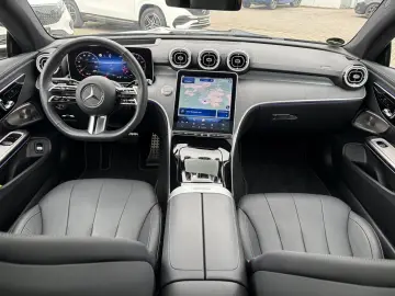MERCEDES-BENZ CLE 300 4M AMG HEAD-UP PANO BURMESTER 360