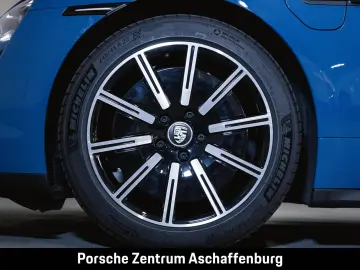 PORSCHE Taycan Panoramadach Sport Chrono Paket