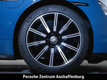 PORSCHE Taycan Panoramadach Sport Chrono Paket