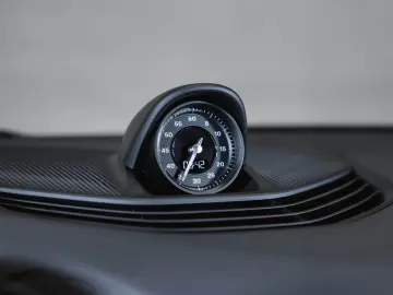 PORSCHE Taycan Panoramadach Sport Chrono Paket