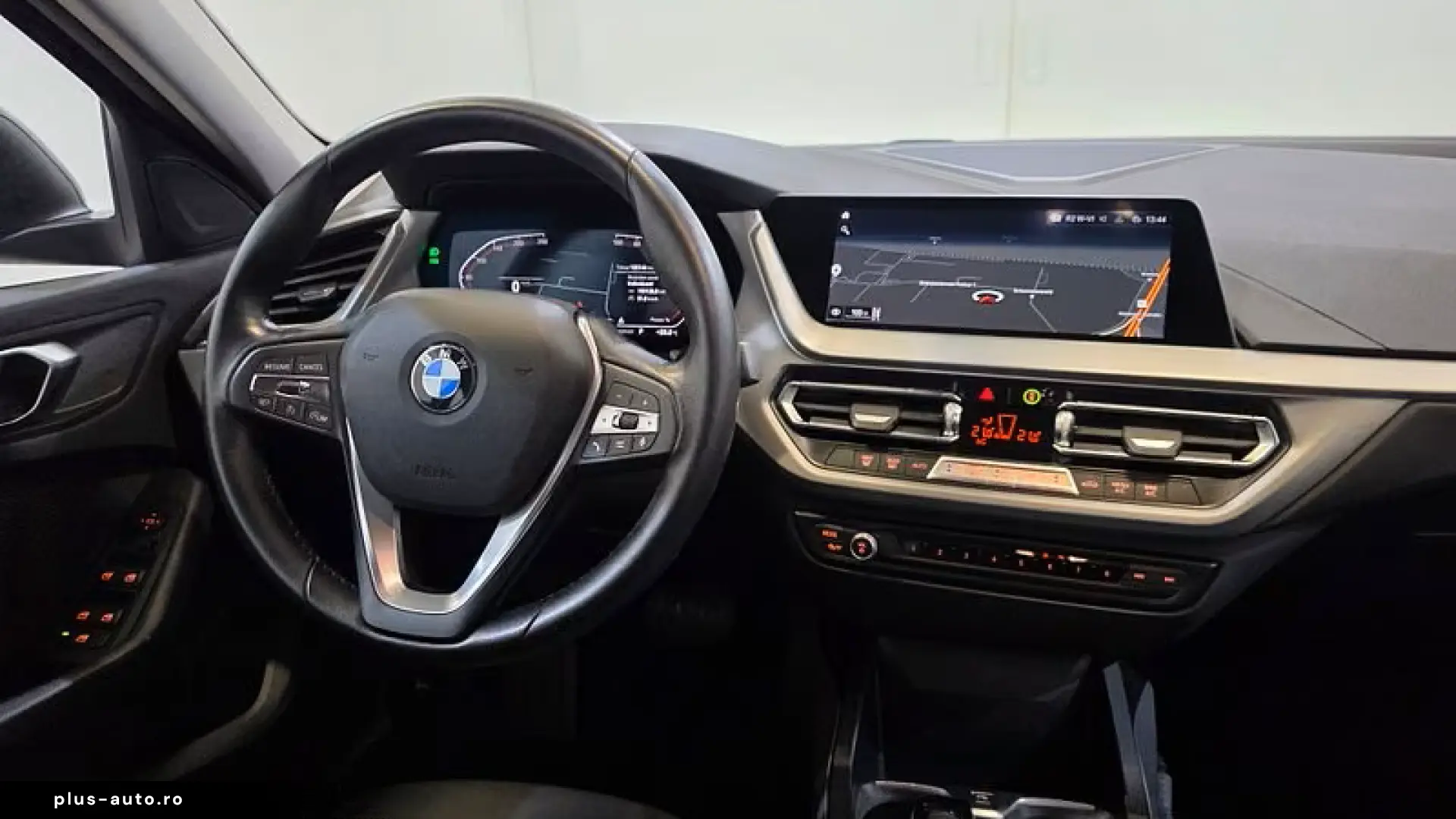 BMW 118 i Aut. LED LC-Pro HI-FI Navi  Sport-Leat
