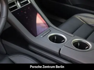 PORSCHE Taycan Surround View BOSE Luftfederung 20-Zoll