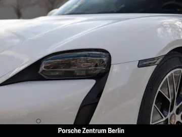 PORSCHE Taycan Surround View BOSE Luftfederung 20-Zoll