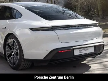 PORSCHE Taycan Surround View BOSE Luftfederung 20-Zoll