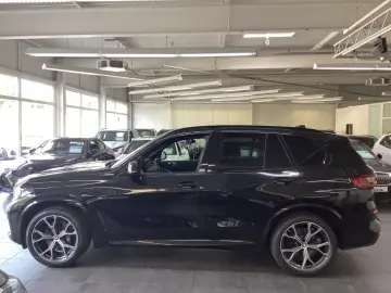 BMW X5 xDrive 30dA M-Sport 21''AHK Pano Le…