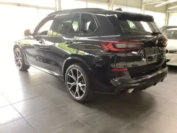 BMW X5 xDrive 30dA M-Sport 21''AHK Pano Le…