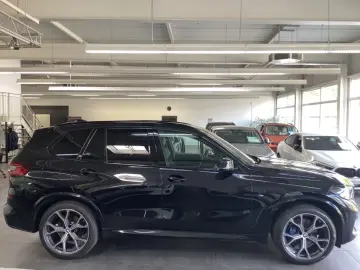 BMW X5 xDrive 30dA M-Sport 21''AHK Pano Le…