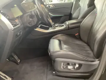 BMW X5 xDrive 30dA M-Sport 21''AHK Pano Le…