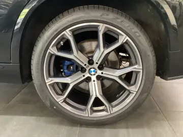 BMW X5 xDrive 30dA M-Sport 21''AHK Pano Le…