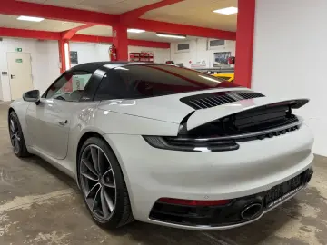 PORSCHE 992 Targa 4S Chrono 360 HA-Lenkung Sitzbelüftung