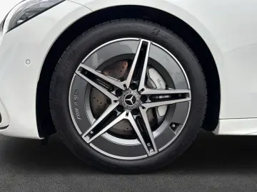 MERCEDES-BENZ C 300 4Matic 9G-TRONIC AMG Line Advanced