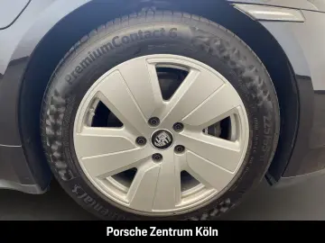 PORSCHE Taycan Rückfahrkamera Performancebatterie