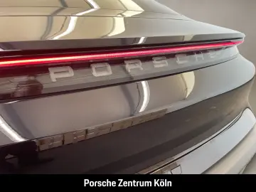 PORSCHE Taycan Rückfahrkamera Performancebatterie