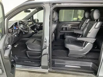MERCEDES-BENZ V 300d Lang 4M AMG Burm 360