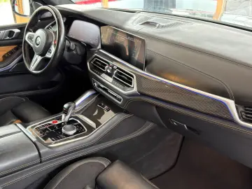 BMW X5 M Competition LASER BOWERS-WILKINS SKY-LOUNGE
